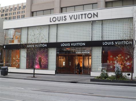 is louis vuitton cheaper in store|is louis vuitton outlet real.